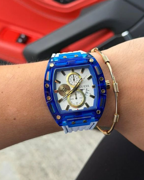 GUESS 002