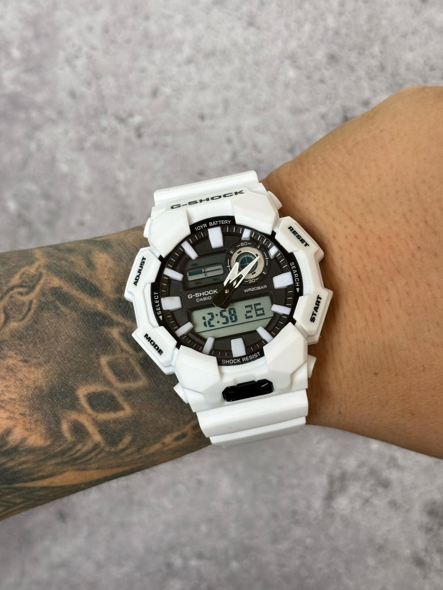 G shock 2506