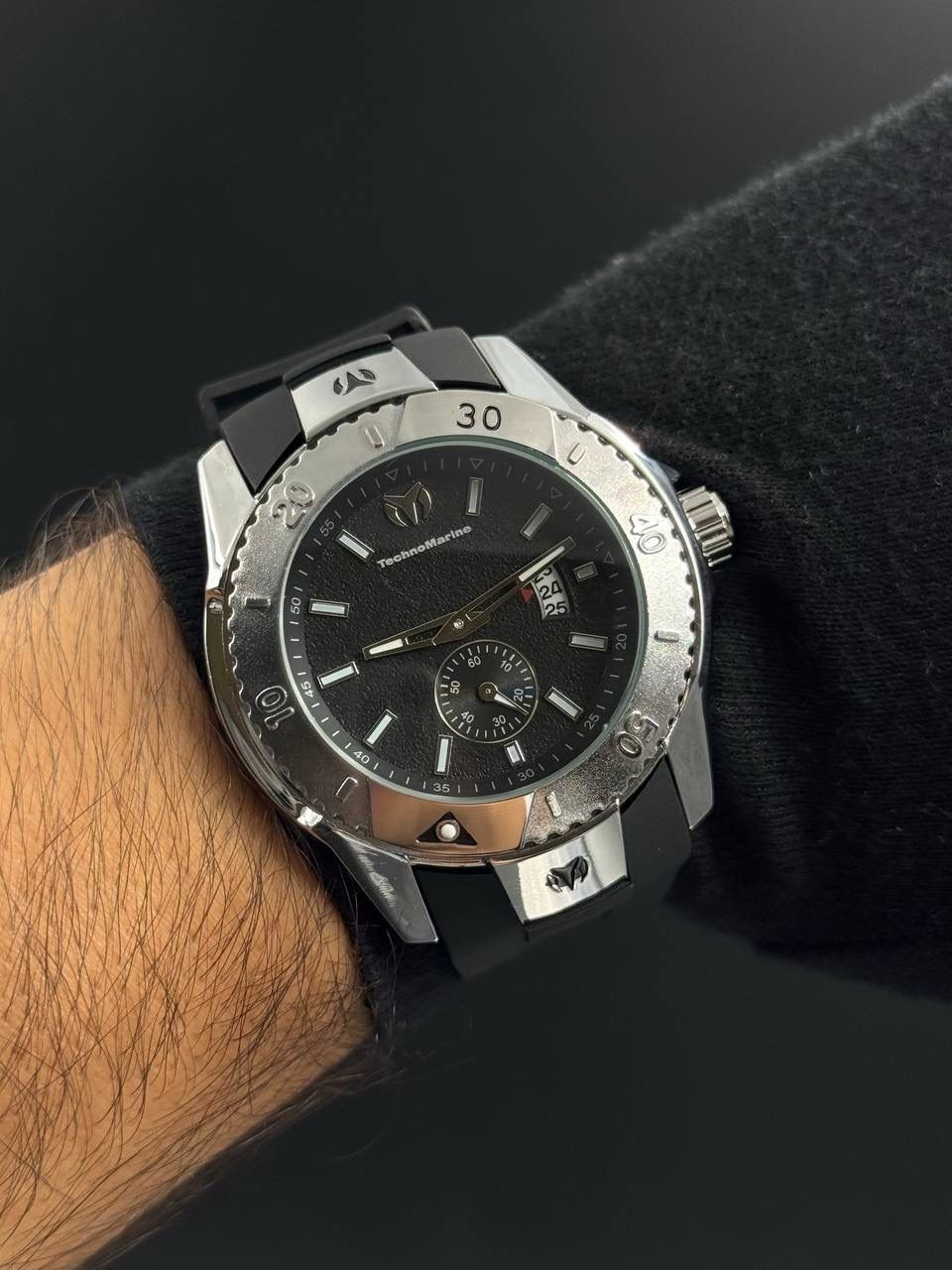 TM AB010