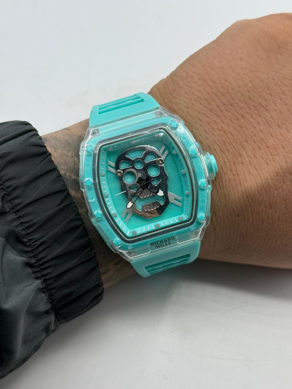 RICHARD PLUS COLORS 02