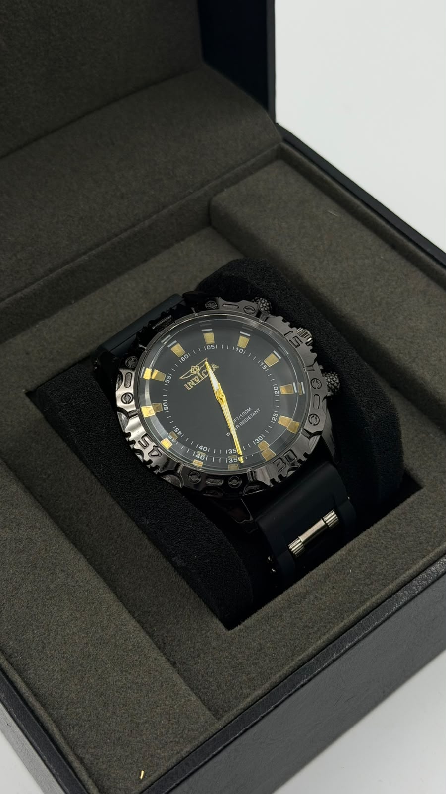 INVICTA PLUS 001