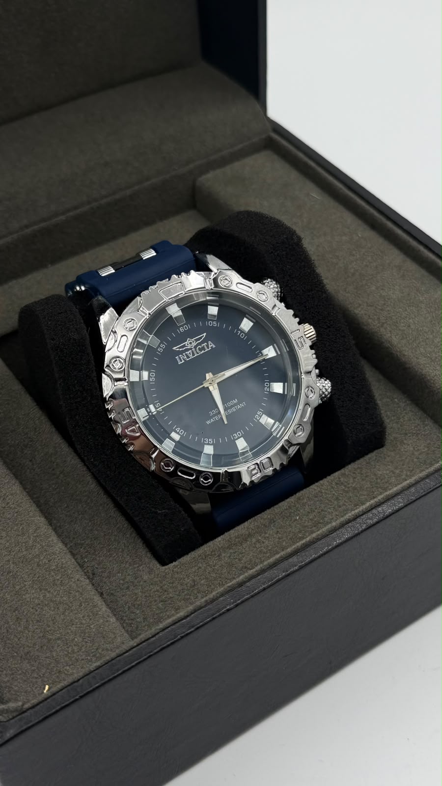 INVICTA PLUS 002
