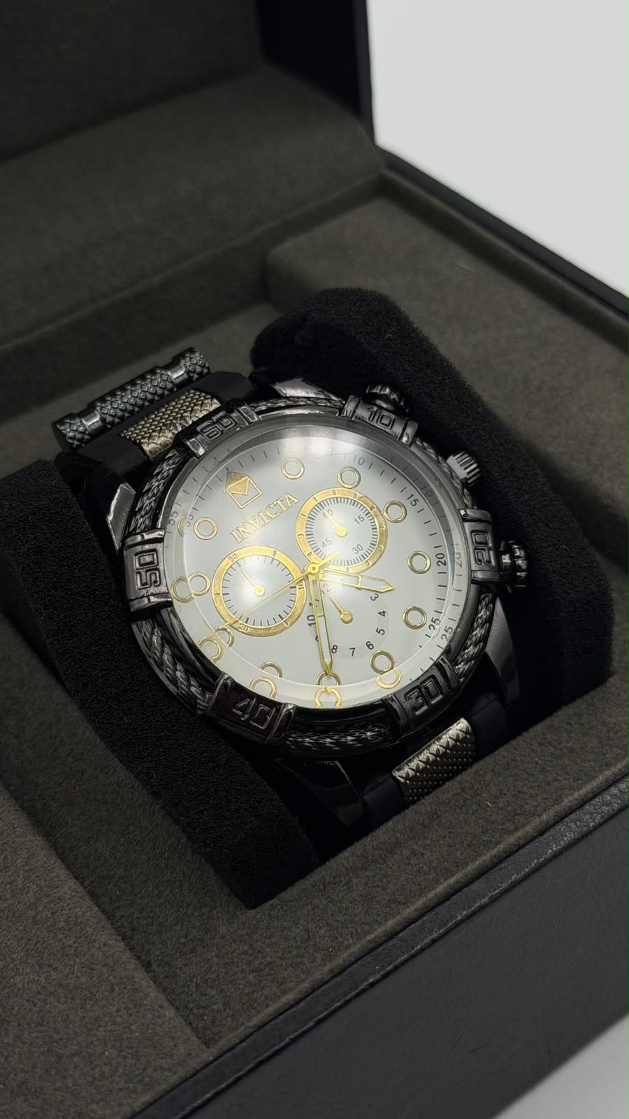 INVICTA PLUS 007