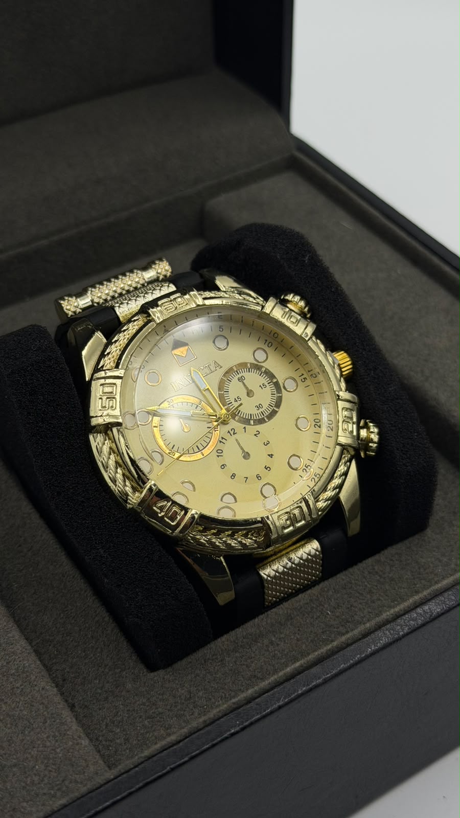 INVICTA PLUS 005