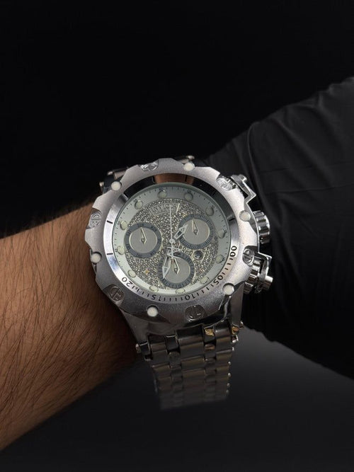 Invict 9