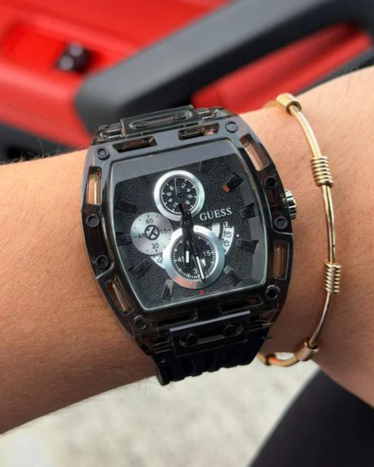 GUESS 005