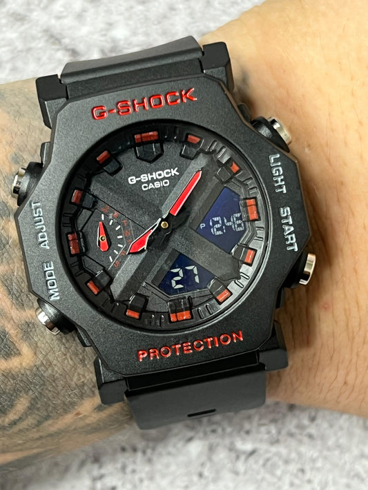 G shock 2300 negro con rojo