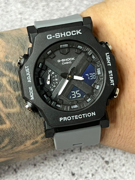 G shock 2300 Gris con negro