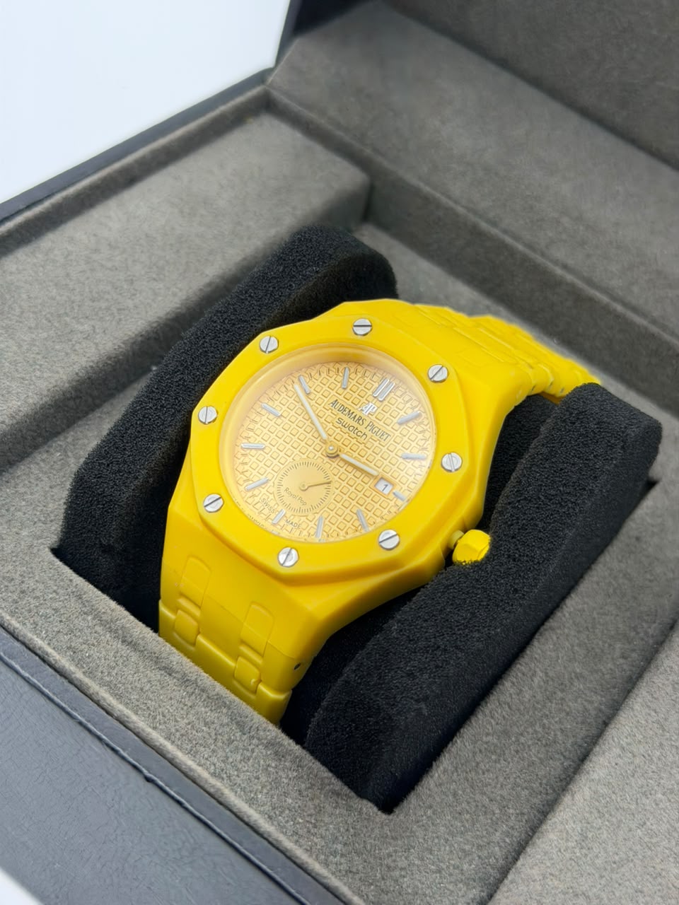 AP SWATCH AMARILLO