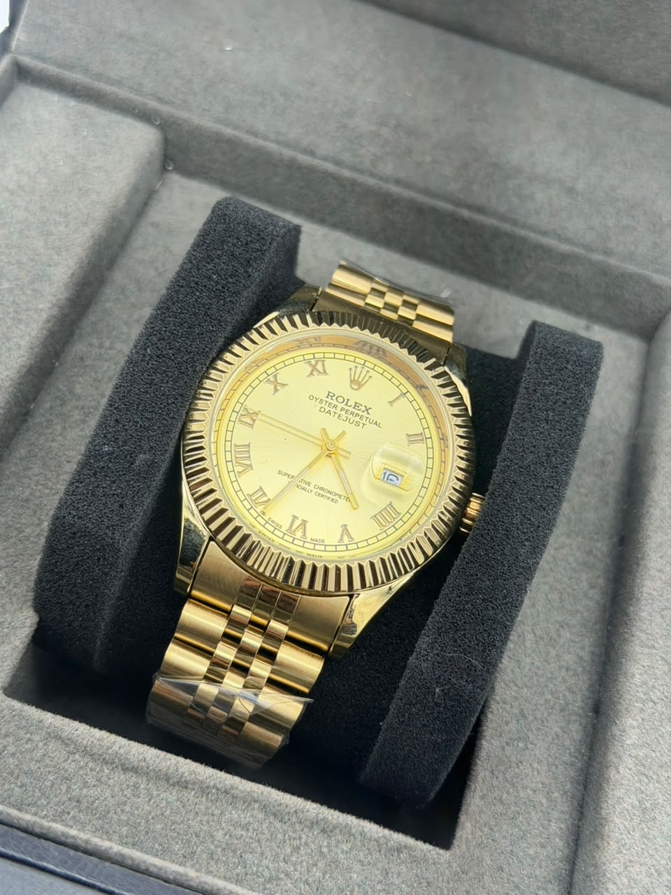 RLX  PST 004