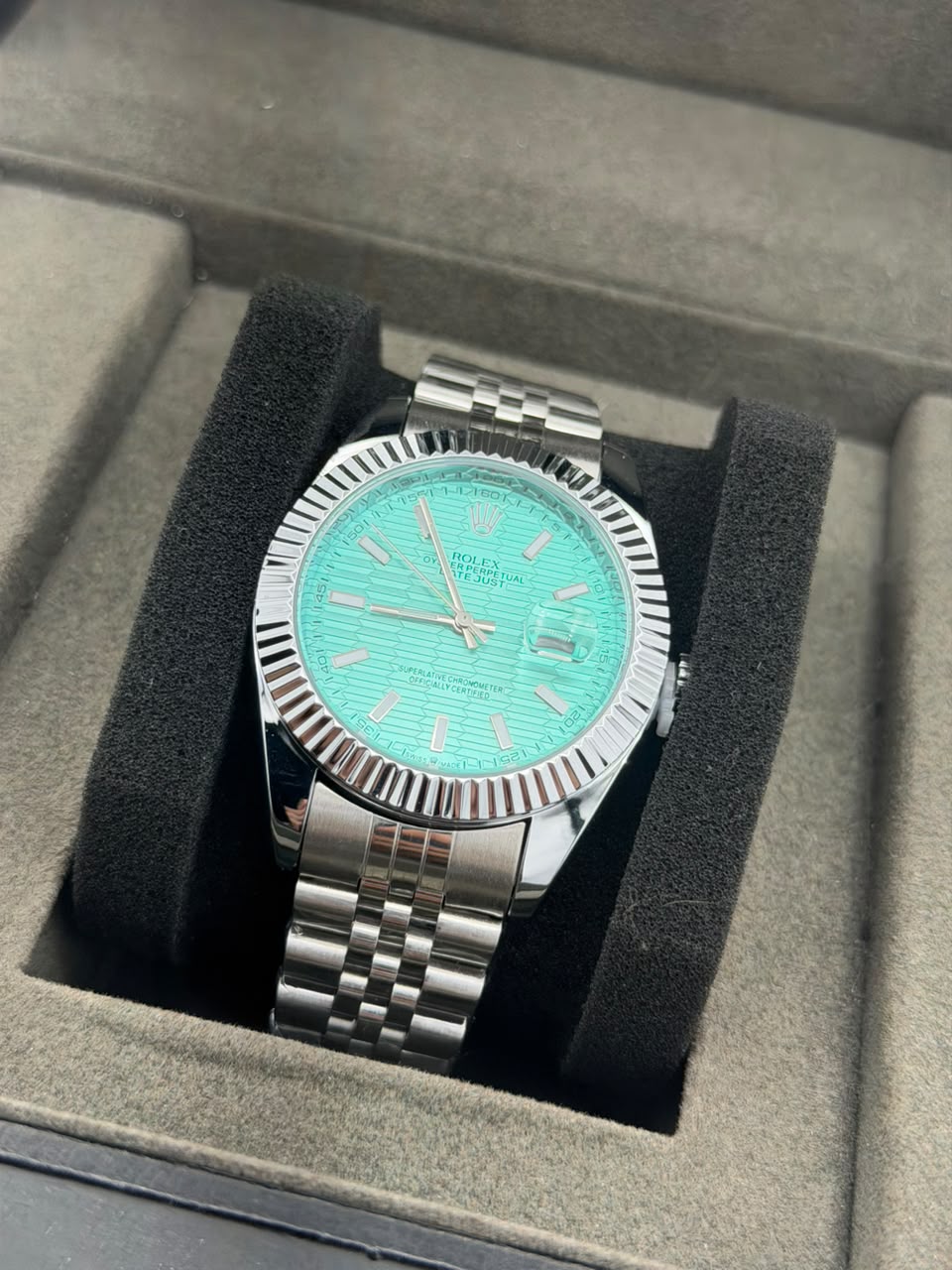 RLX  PST 005