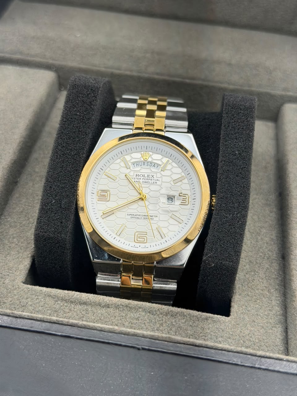 RLX  PST 006